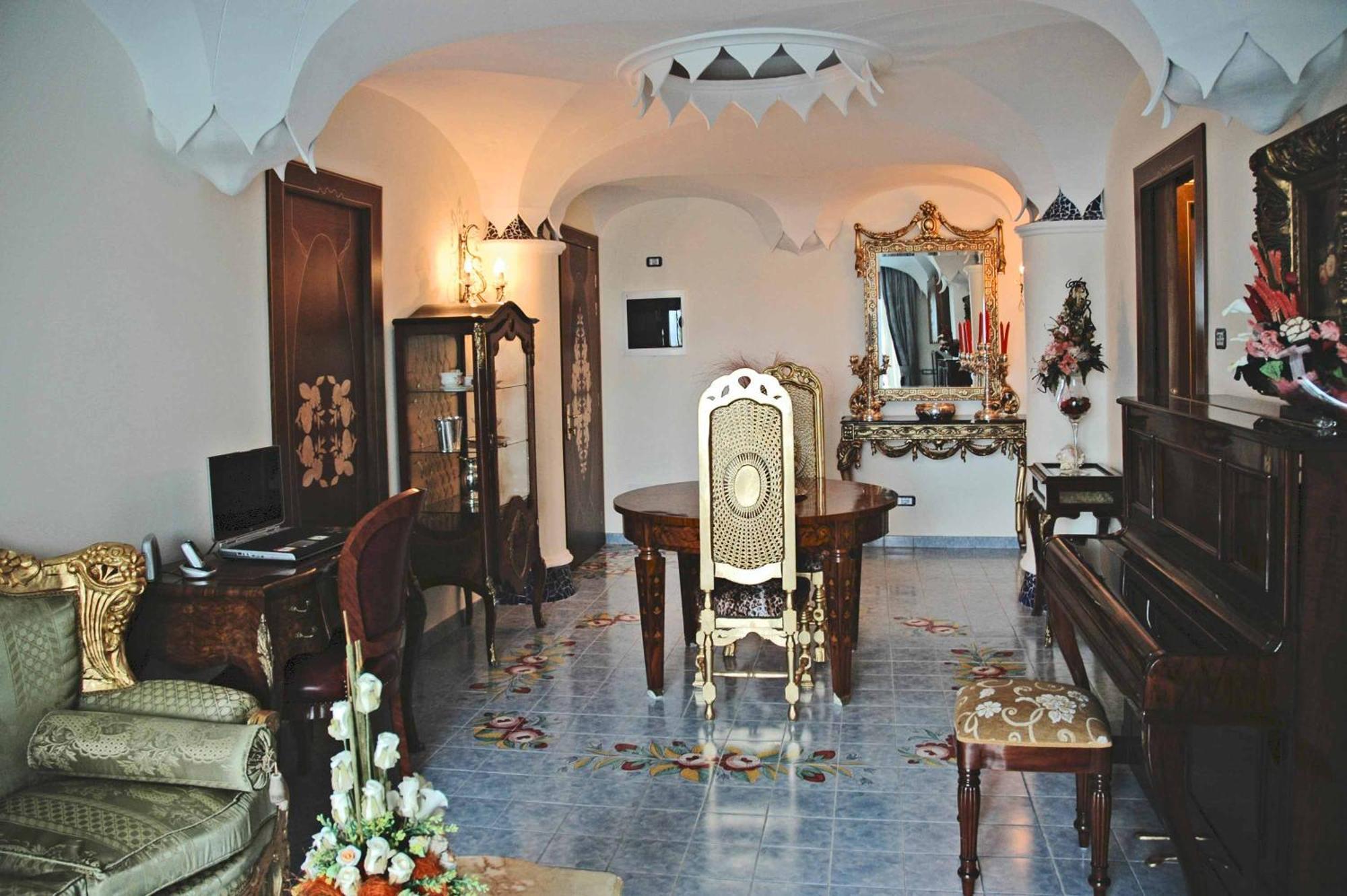 Strand Hotel Delfini Ischia Buitenkant foto
