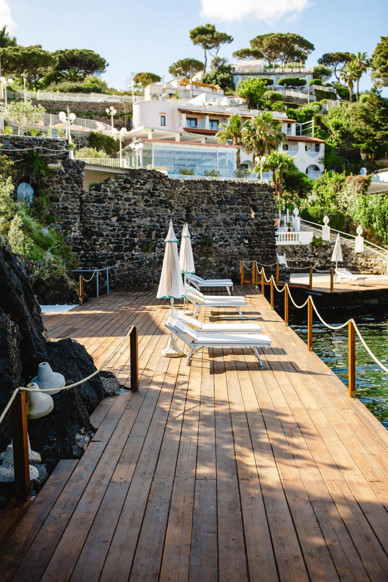 Strand Hotel Delfini Ischia Buitenkant foto