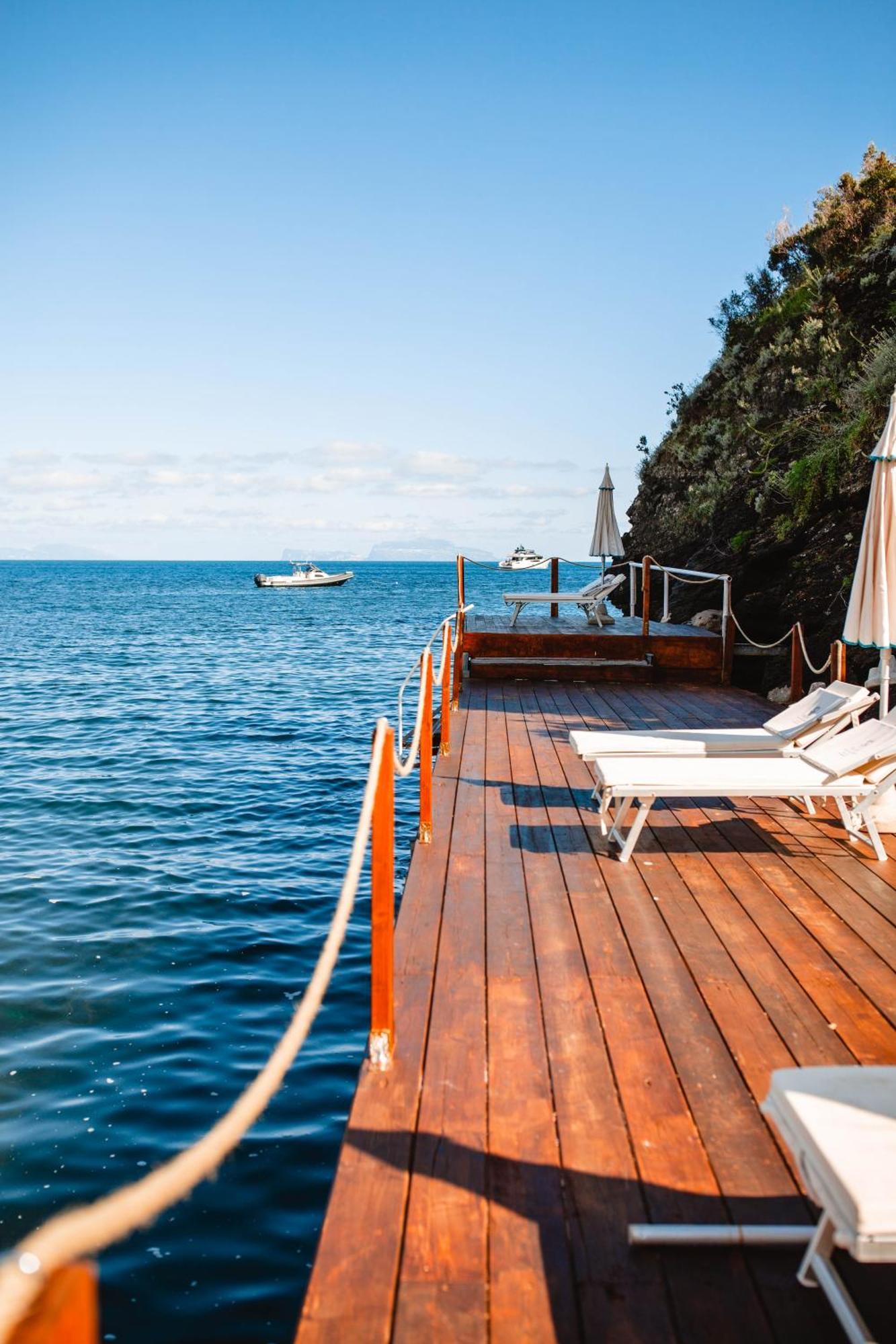 Strand Hotel Delfini Ischia Buitenkant foto