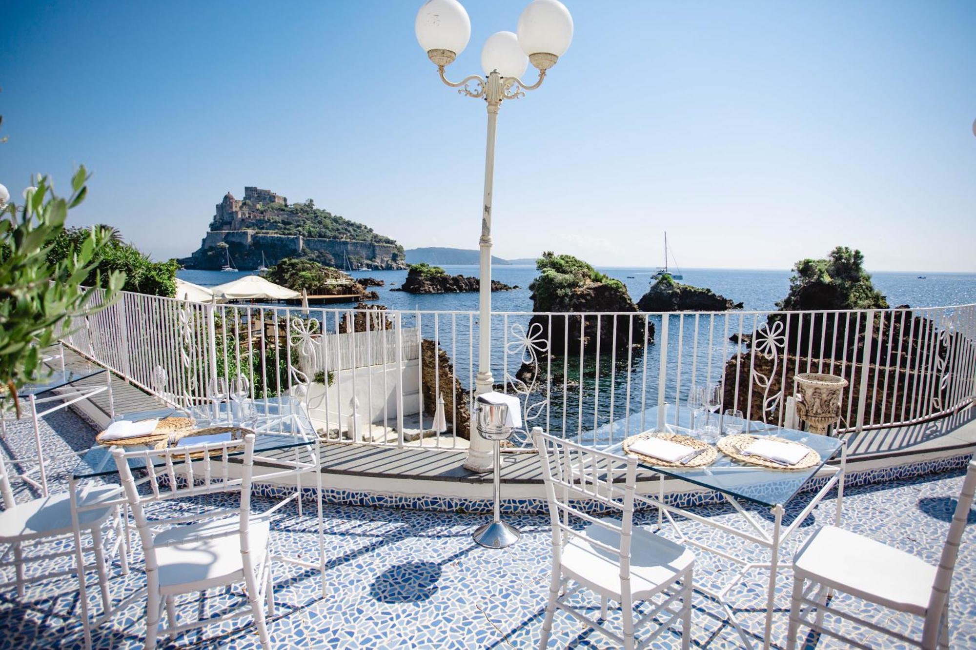 Strand Hotel Delfini Ischia Buitenkant foto