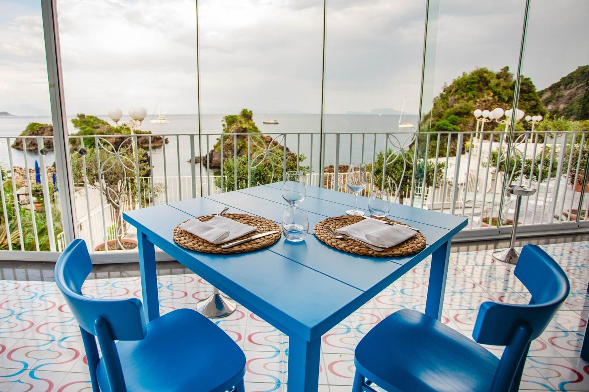 Strand Hotel Delfini Ischia Buitenkant foto